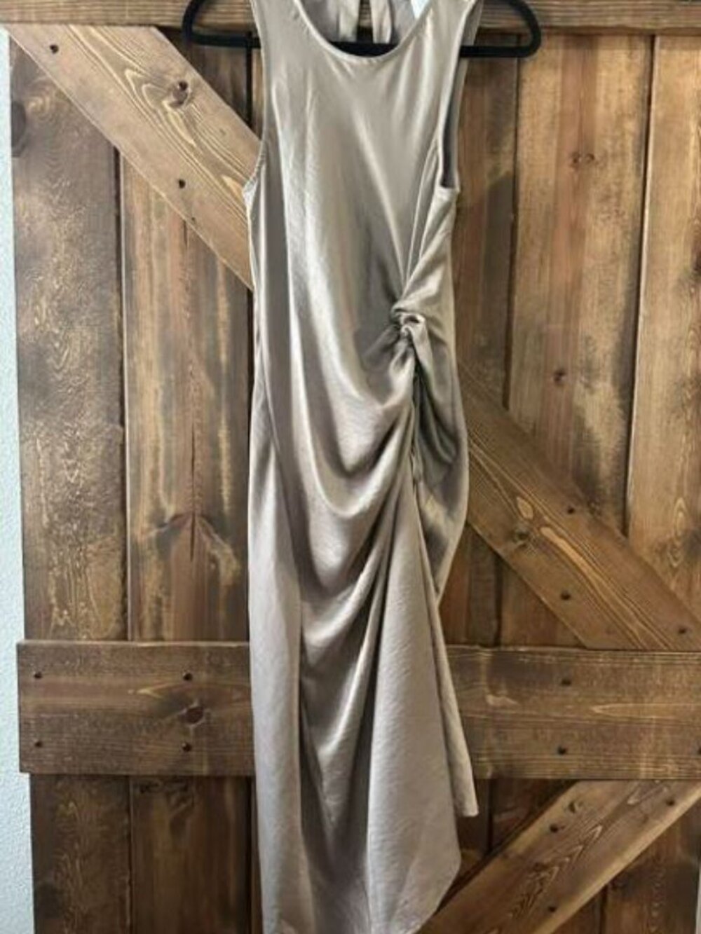 House of Harlow 1960 | Satin Side Ruched Midi Dress Sleeveless Taupe Sz M - Picture 3 of 9